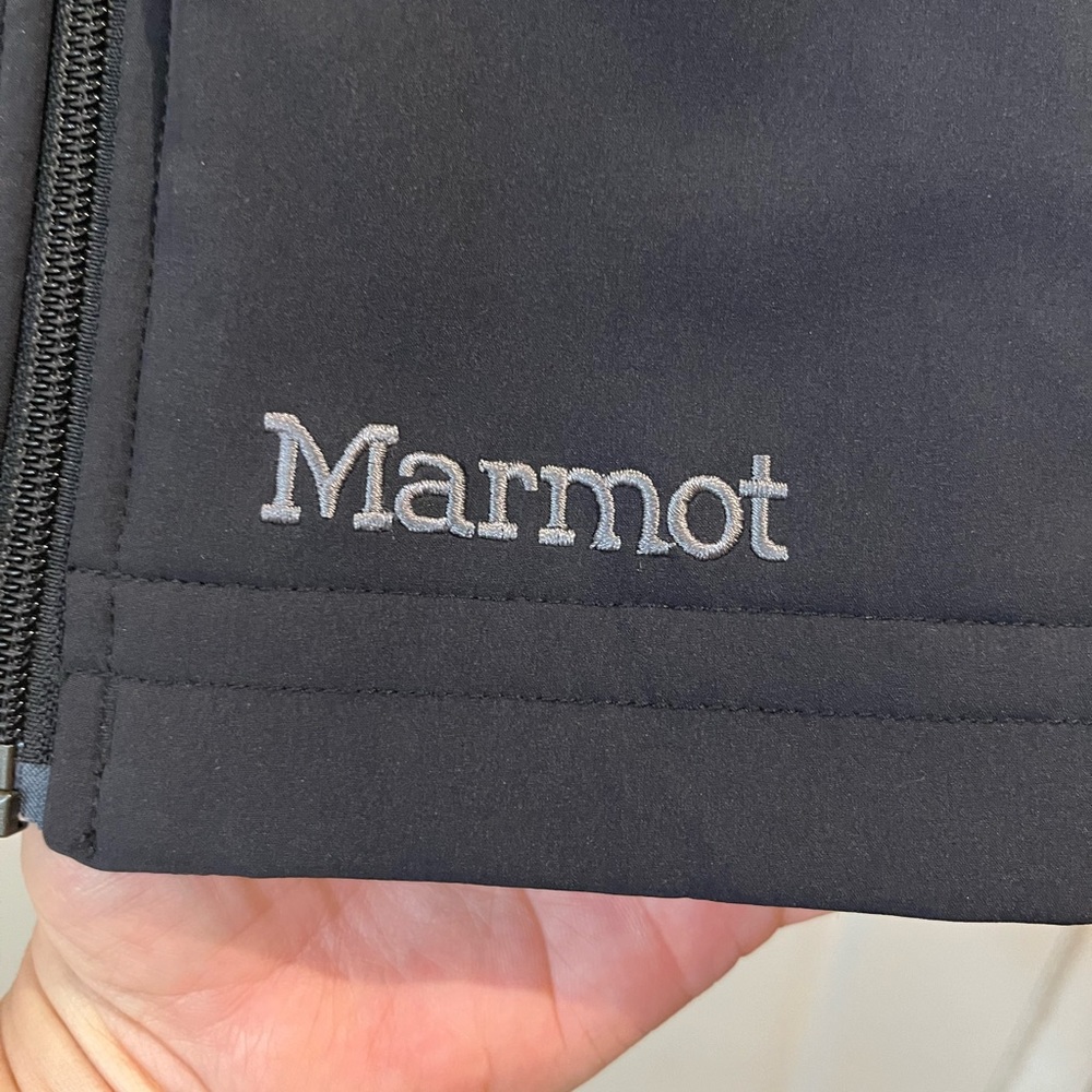 Marmot Furlong Soft shell Faux Fur Trimmed Hooded Vest Sz S Black Fleece Lined - Picture 11 of 14